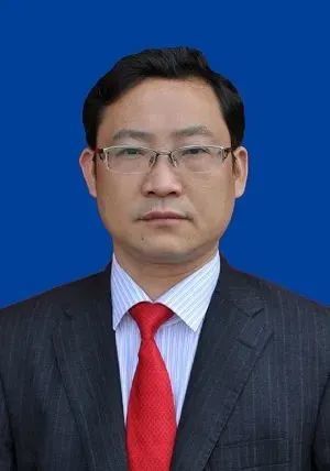 新当选的政协涟源市第十五届委员会主席副主席秘书长