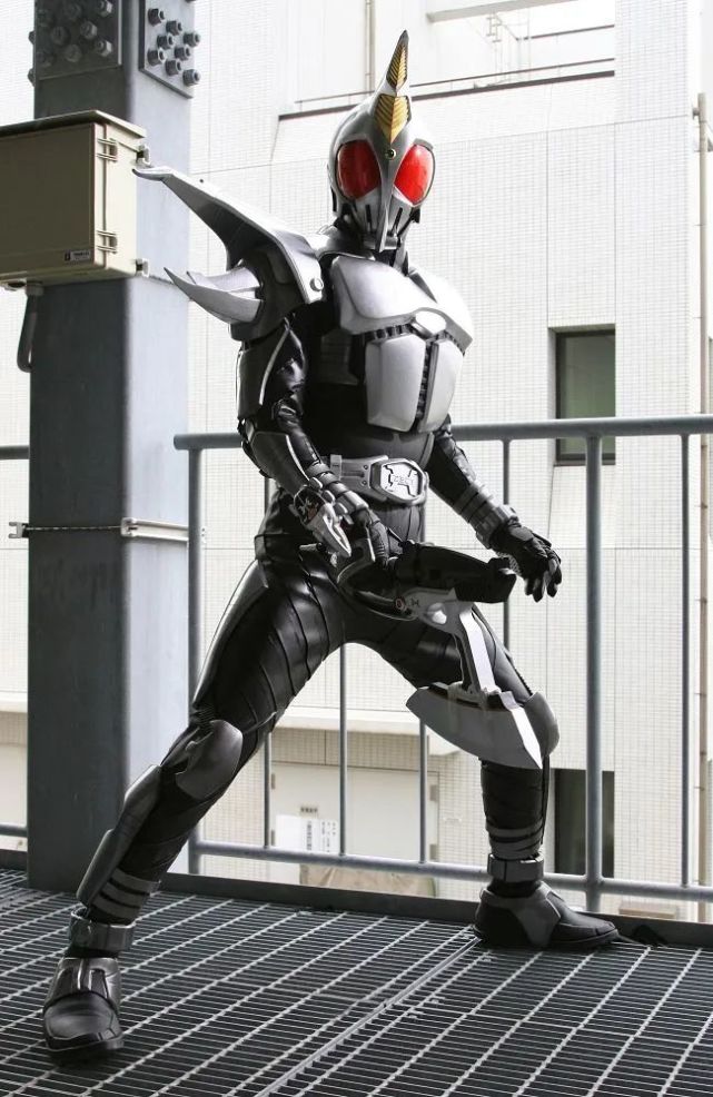 汇总假面骑士dark kabuto,hercus,ketaros和caucasus的所有形态写真