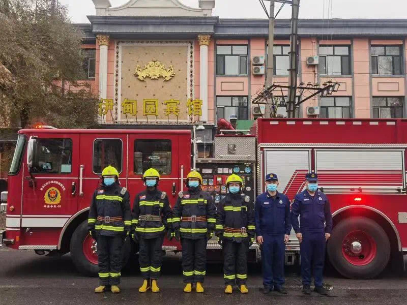 是蓝朋友!哈市平房消防大队开展集中隔离点抵近执勤,重点区域安全巡逻