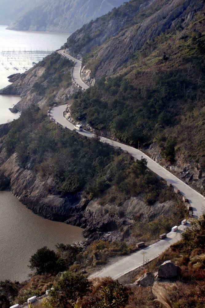 甬台温高速公路苍南段,温福铁路苍南段,苍南县环海公路改建等重大工程