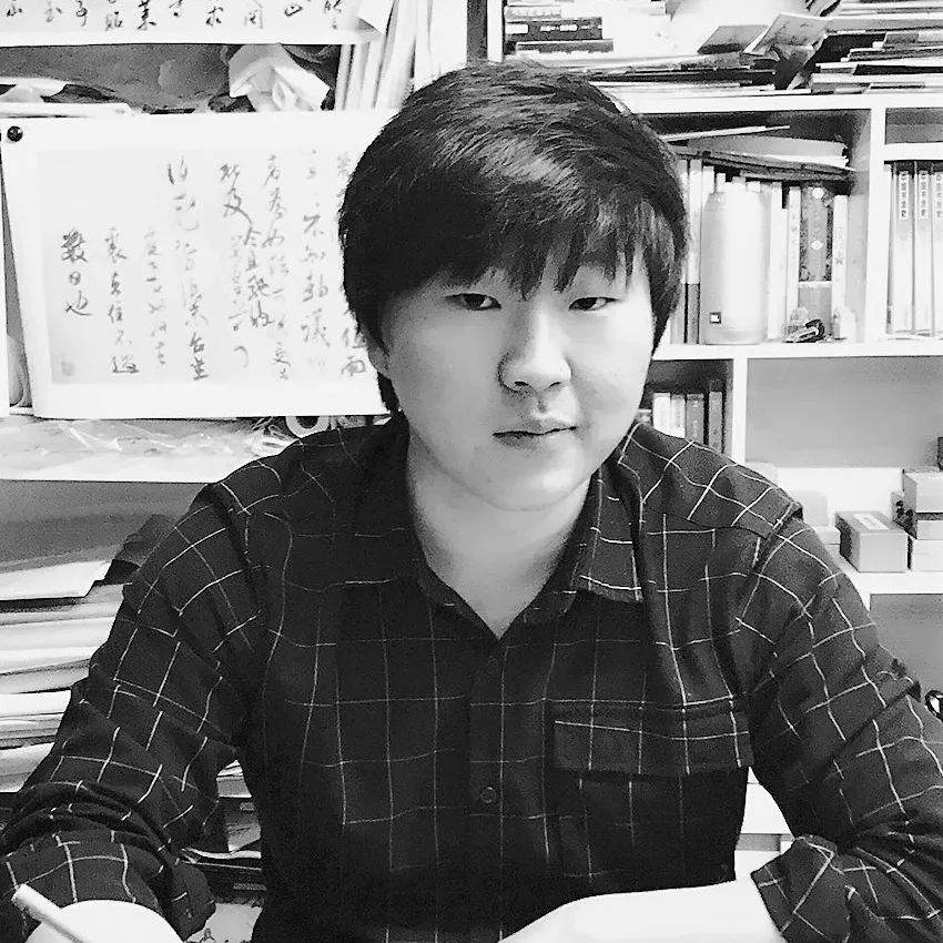 新时代杰出艺术家:王业鑫王业鑫,号象斋,山东淄博人,艺术学硕士.