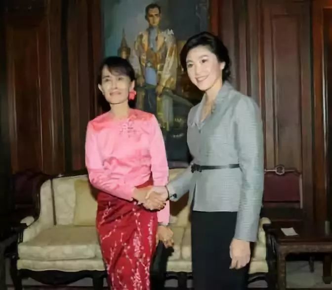 美丽的外婆英拉