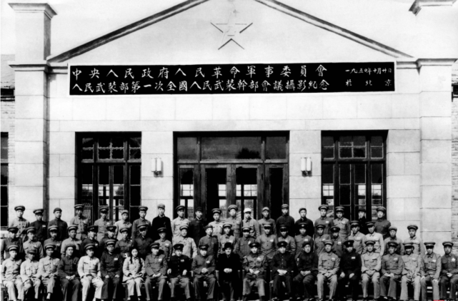 全国人民武装工作会议在北京举行,会议制定了《民兵组织条例》