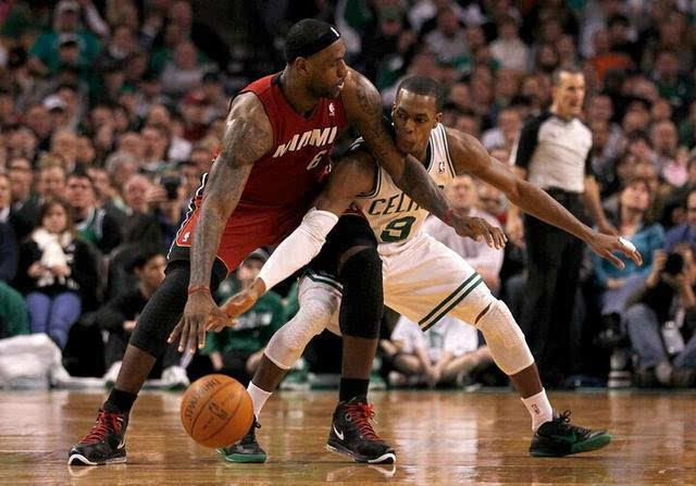 nba十大长臂怪人,朗多浓眉戈贝尔上榜,第一张开手臂