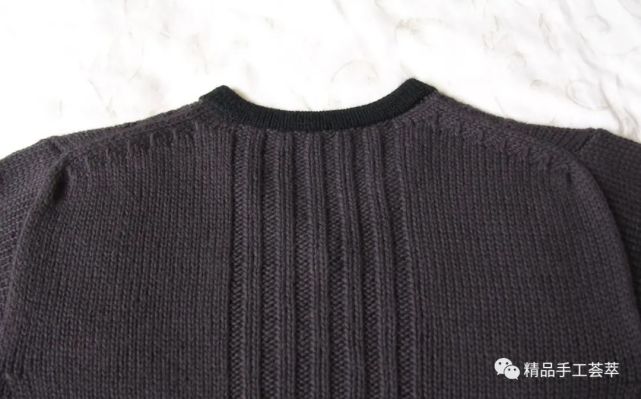 简约v领男士羊毛衫编织款式和织法说明