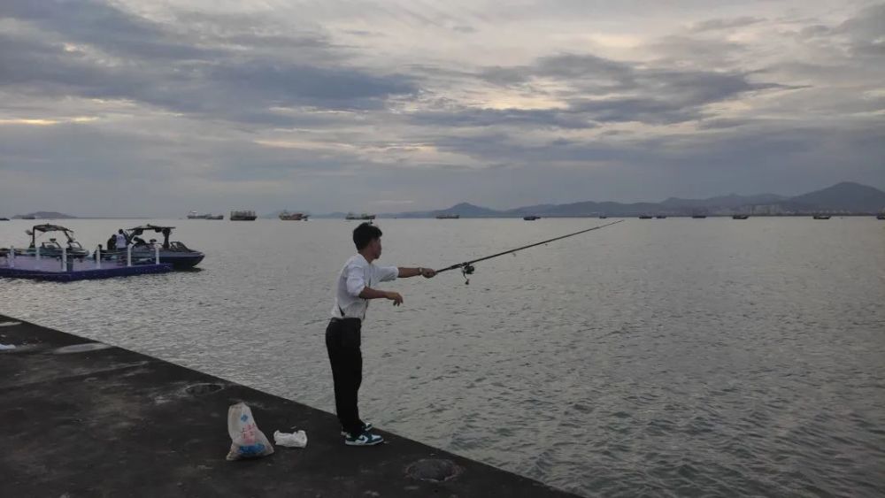从洛阳到三亚海钓淡水钓鱼和海水钓鱼有这些相同和不同
