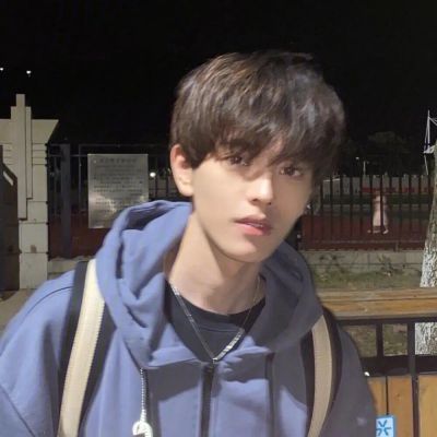 帅气男高学长头像