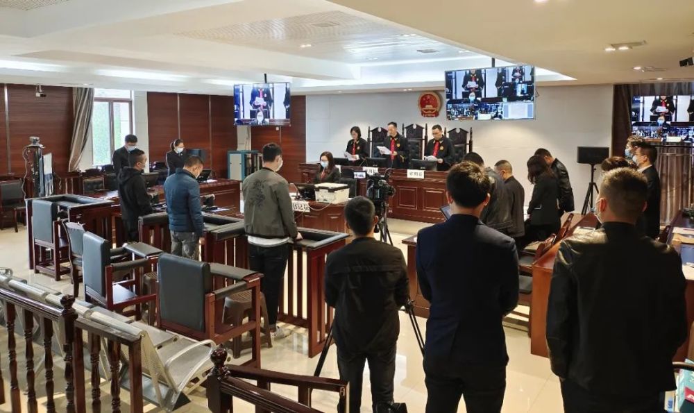 瑞金法院对刘银山等18人组织,参加,领导黑社会性质组织案宣判