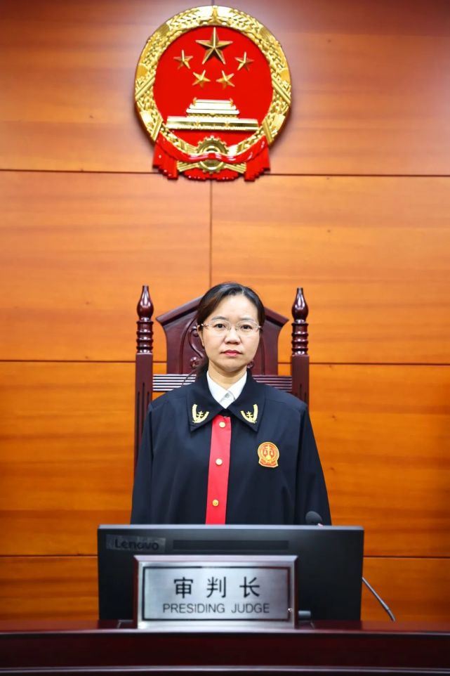 守护"正义的天平 记天津市第二中级人民法院三级高级法官夏维娜