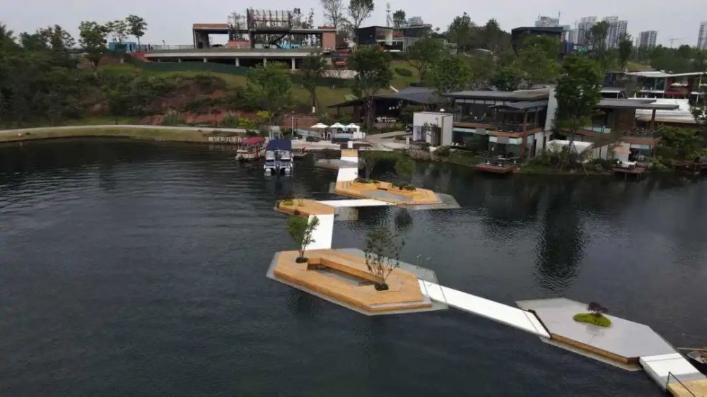 水天之间成都麓湖天空浮岛