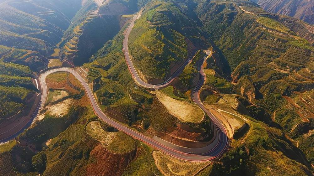 山西黄河,长城,太行一号旅游公路沿线风景