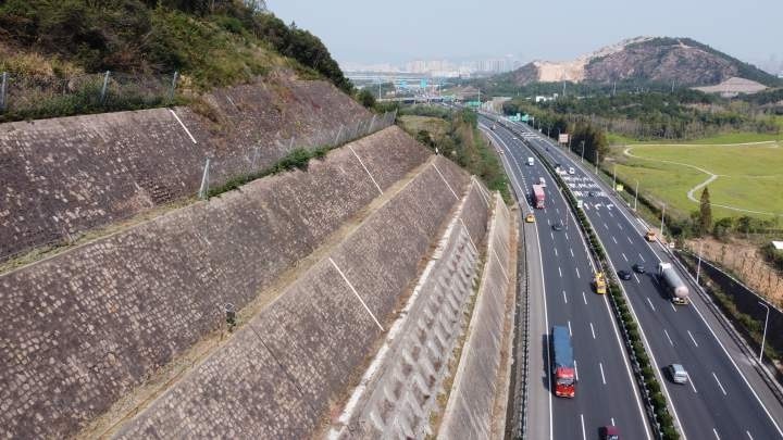 边坡隐患"秒级"预警 湖州高速公路边坡监测有"高招"