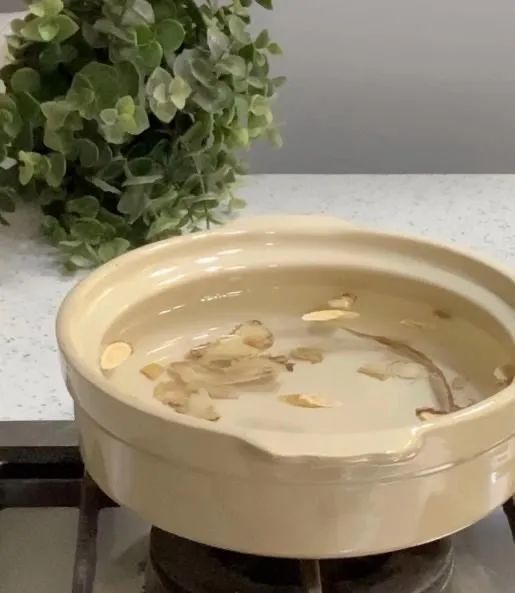 一碗能让你走路带风干活带劲儿的糖水三宝汤