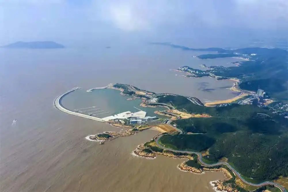 浙江海洋运动中心正式颁牌落户象山松兰山景区