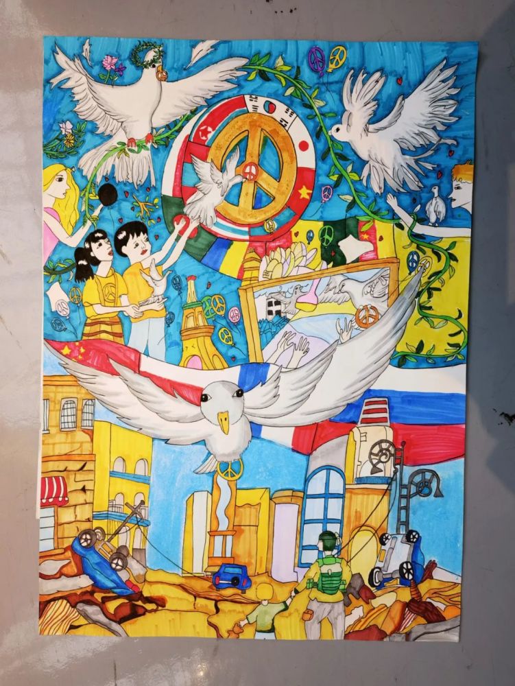用我的笔画出自己对"和平"的理解,画出心中"和平"的世界,将和平的理念