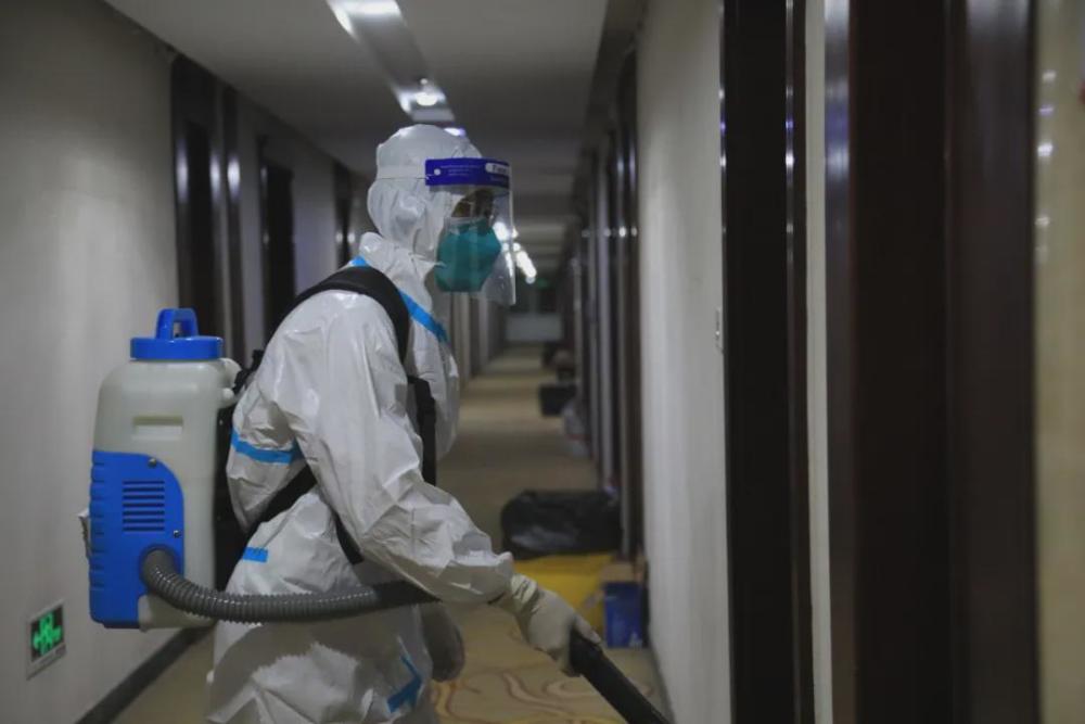 看1150名支援兄弟市医护人员担当和责任
