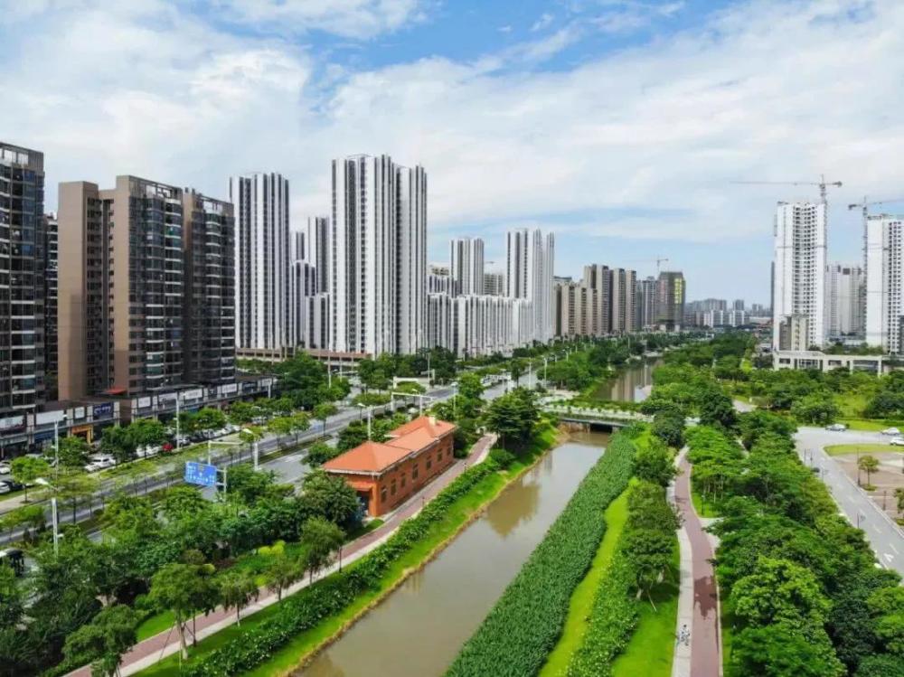 佛山下辖5区常住人口南海区36672万三水区8032万