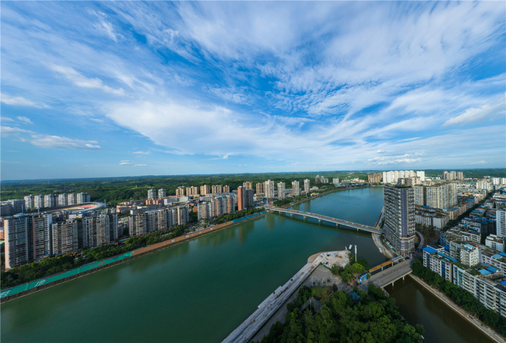 简阳市优化市域空间格局绘就美丽城乡画卷