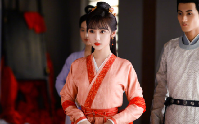 嘉南传:愫愫小产,为给曹家留后,忍痛给曹宣纳妾争妻地位被抢