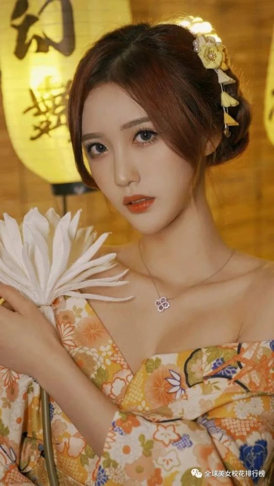 北京现代音乐学院美女蔡沁芯