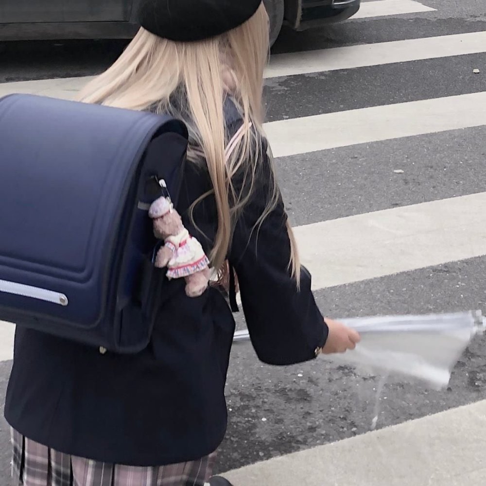 ins风冷淡女头