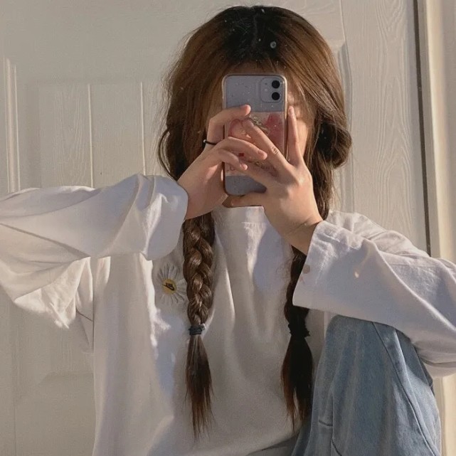 超火ins风女生头像