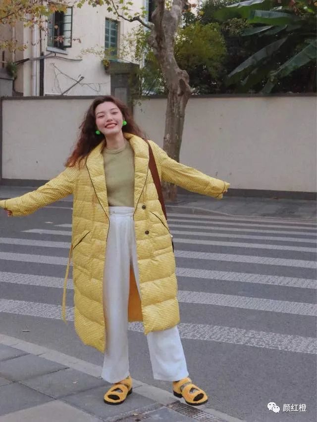 冬天羽绒服,想要穿出时髦效果,记住这"三不要"就足够了