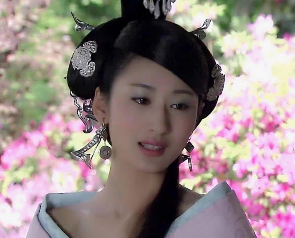 郭珍霓与佟丽娅:因《母仪天下》成姐妹,因《北京爱情故事》反目