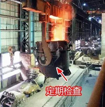若是人掉进钢水里会发生什么是先感到疼痛还是没疼就化了