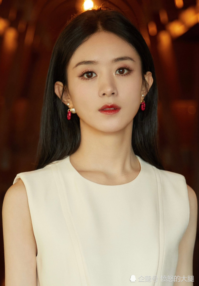 明星美女赵丽颖红唇艳丽玉腿纤细_腾讯新闻