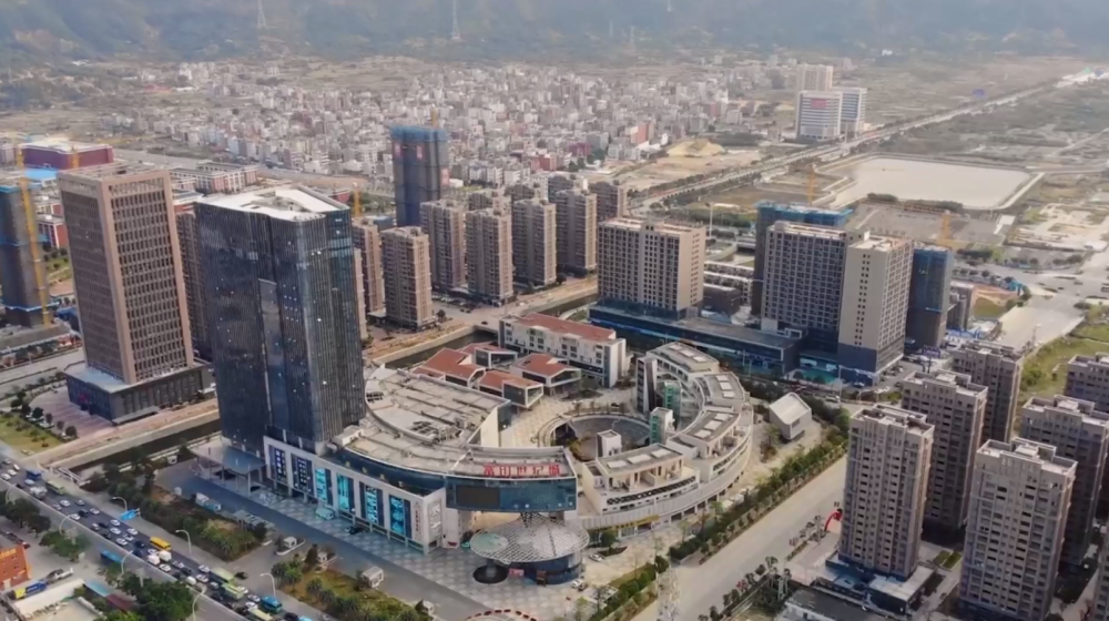 福建福清首家大型综合体荒废10年,老板连续败在选址上!