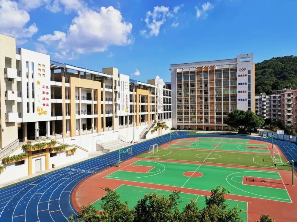 同心合力育良习 初见成效共欢颜——龙岩师范附属小学创建文明校园