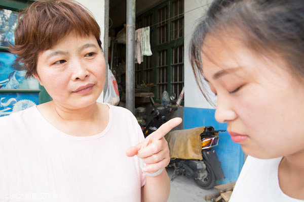 孕妇不能抱别人的孩子？奇葩的孕期禁忌,医生却说有道理