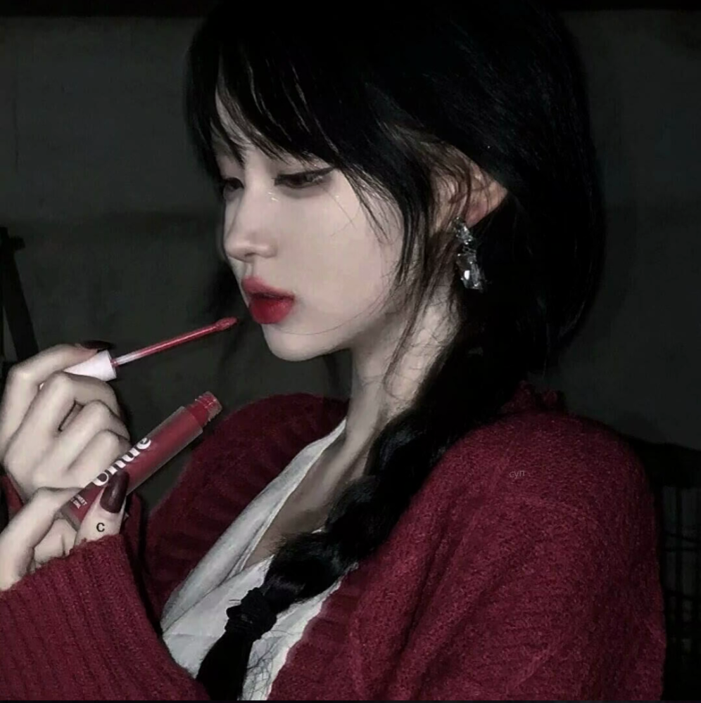 ins黑色系女头