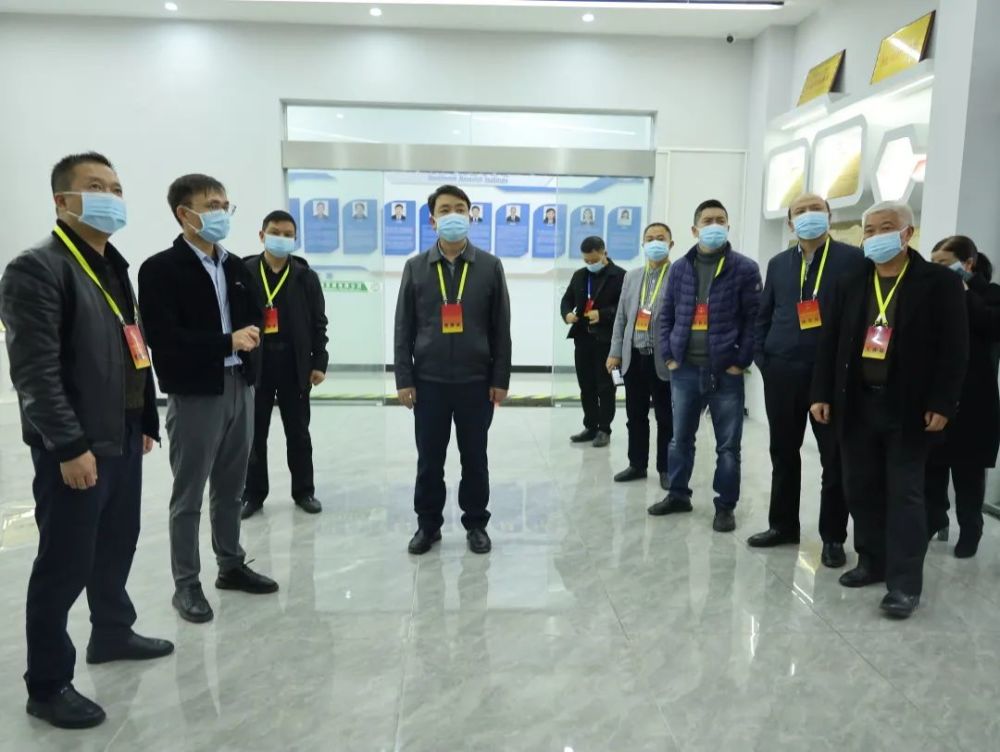 省,州,市三级人大代表调研组,省代表:杨洪民 ,州代表:潘建辉,韩小忠