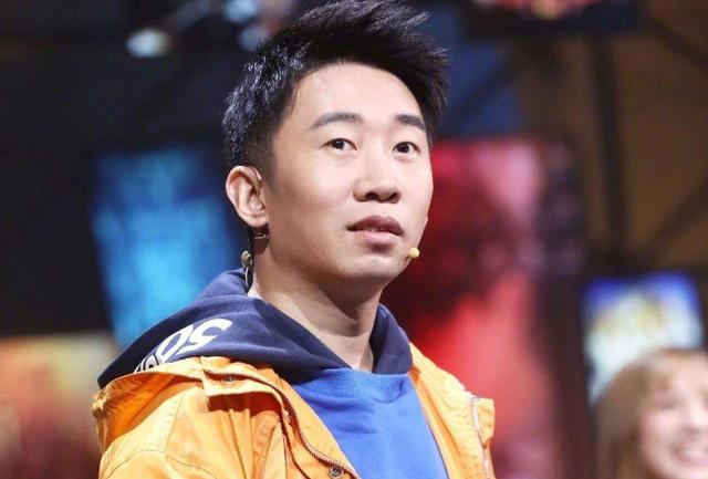 杨迪家才叫偏心式式遗传姐姐继承所有好基因他却因祸得福