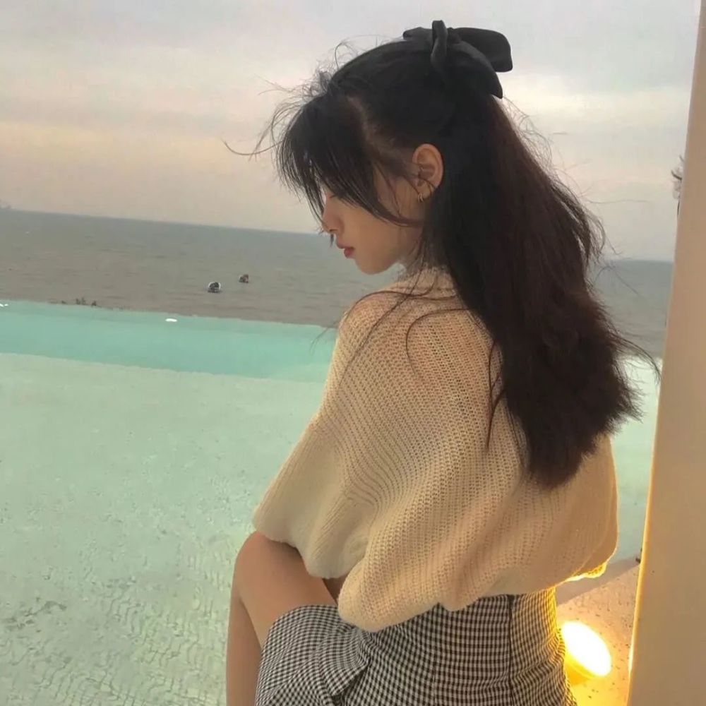 仙女背影氛围感真人女头