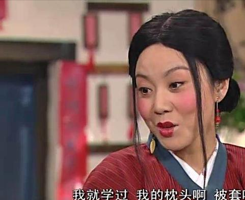 佟湘玉强势秀才软弱,多年后重温《武林外传》,才读懂