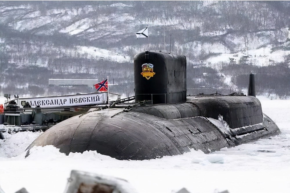 苏联解体三十年,俄罗斯强势发力,连续列装第四代战略导弹核潜艇