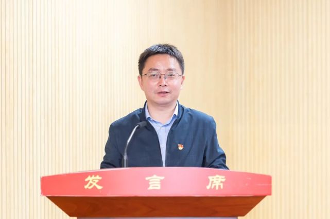 宣传部部长,九龙镇党委书记王健军,区委常委,组织部部长周银松出席