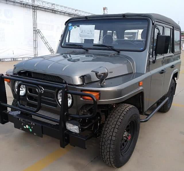 铁皮内饰bj212提车,牧马人大灯金属灰漆面,落地8.7万,帅气