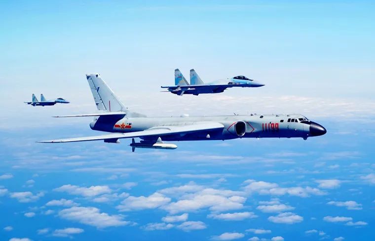中国终于展现真正实力,2021年中国空军到底有多强?不惧一切威胁