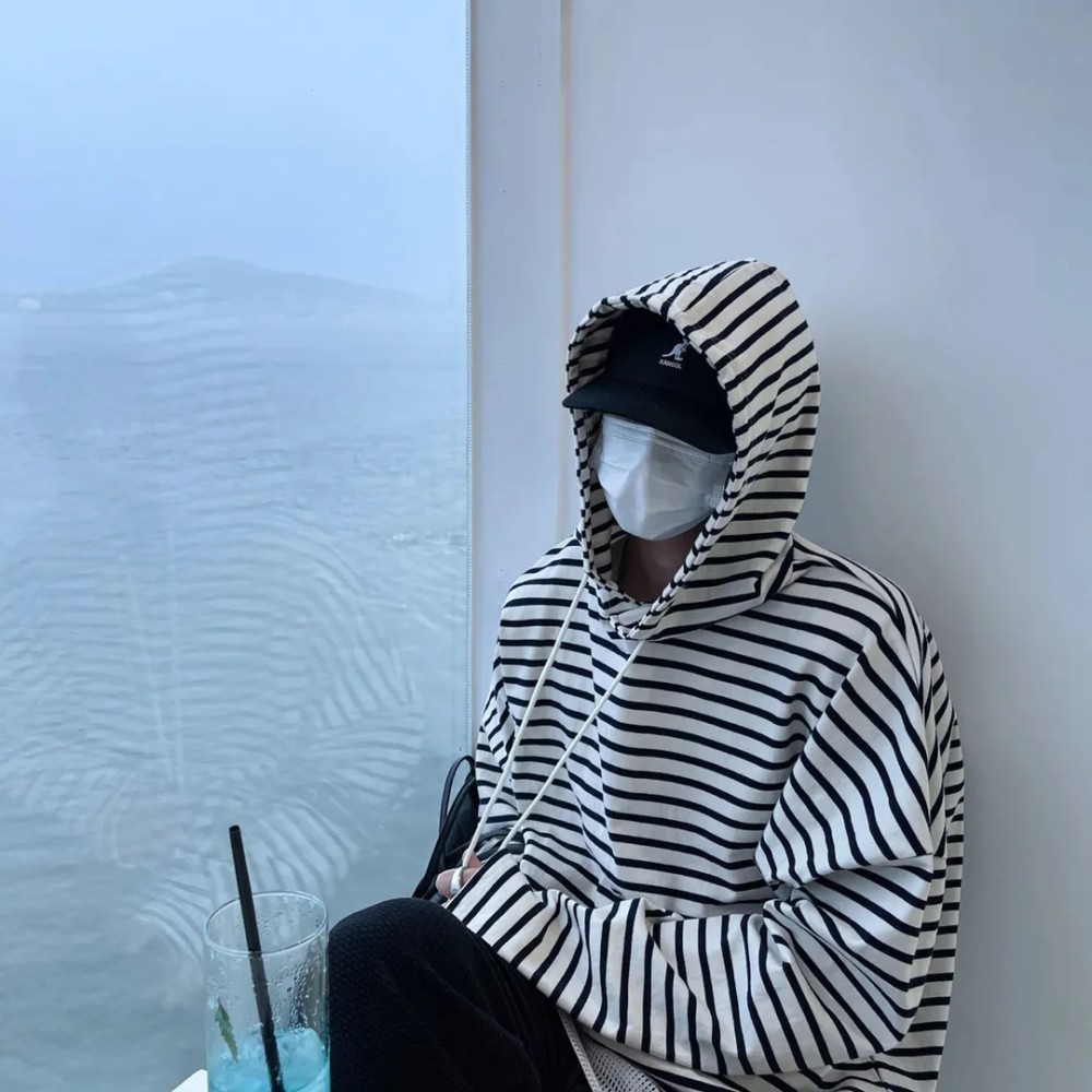 温柔宝藏男孩背景图