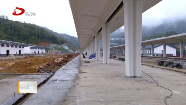 据介绍,兴泉铁路(德化段)主线路基已基本完工,线路附属工程正在有序