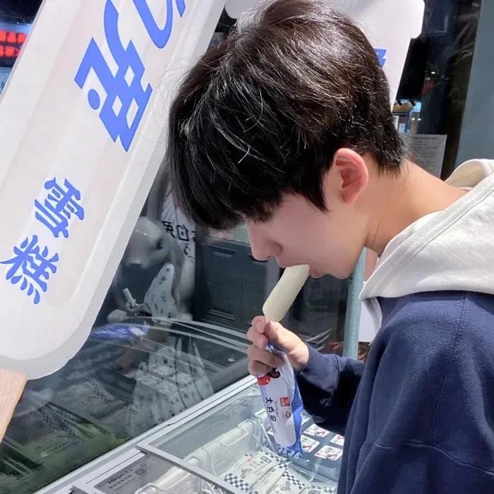 男头精选真人帅气男头