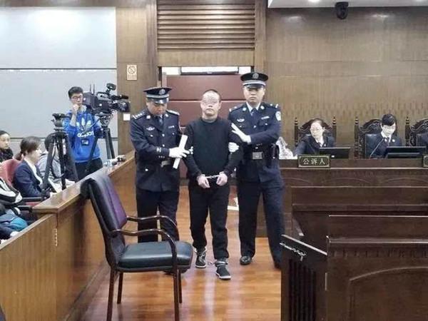 徐力落网记:浙江第一悬案嫌犯,逃亡22年,住豪宅迎娶校花