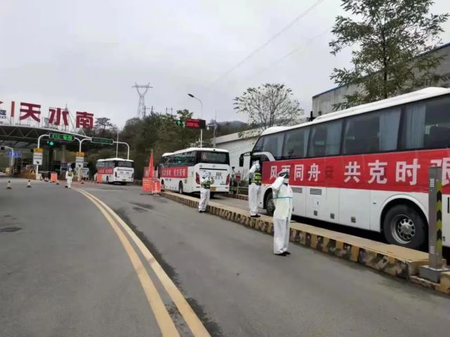 警察向前|天水公安交警全力保障疫情期间应急和民生物资运输车辆通行