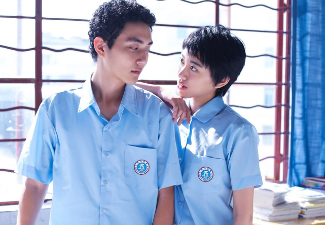 邹元清早在2016年就和欧阳娜娜合作了第一部电视剧,叫做《秘果》.