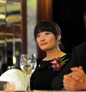 亿万富婆宗馥莉38岁没谈过恋爱今老爸公开征婚四肢健全