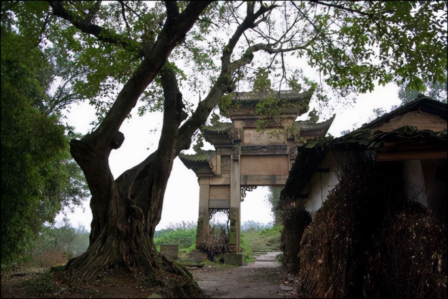 六翰林为:江朝宗(明景泰二年进士,翰林,侍读学士兼东宫侍讲,何增元